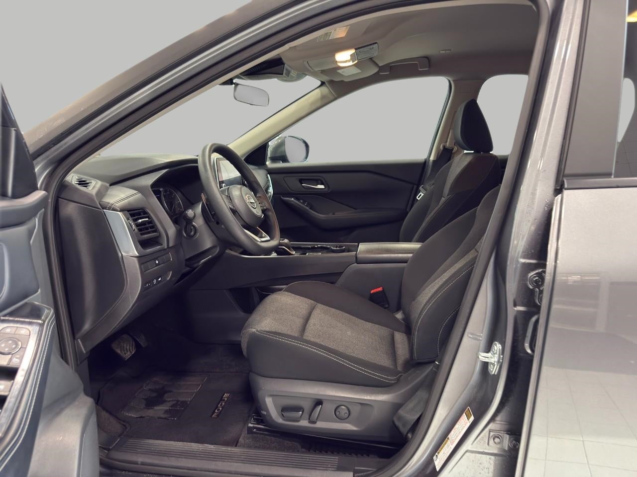 2024 Nissan Rogue AWD SV