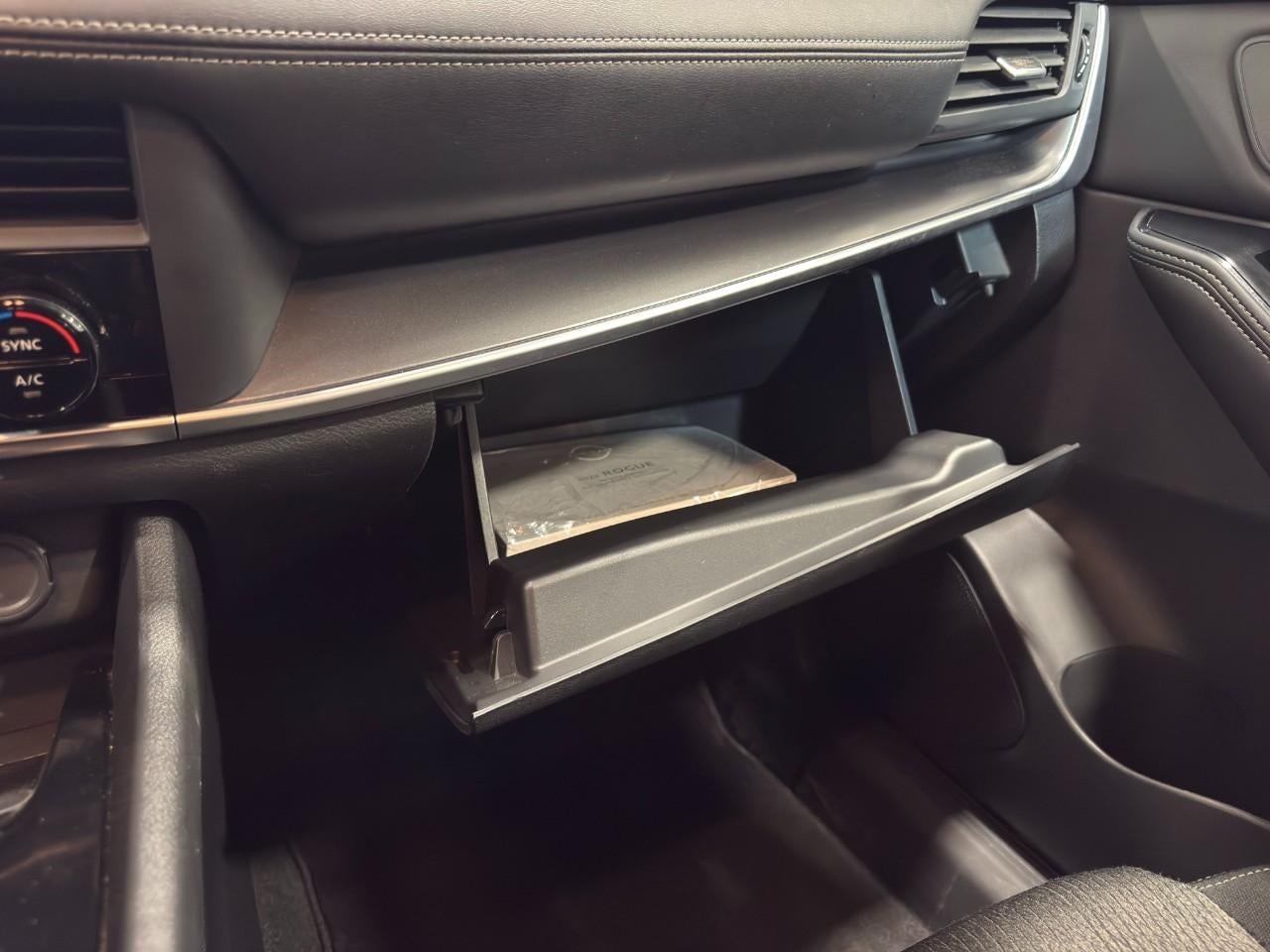 2024 Nissan Rogue AWD SV