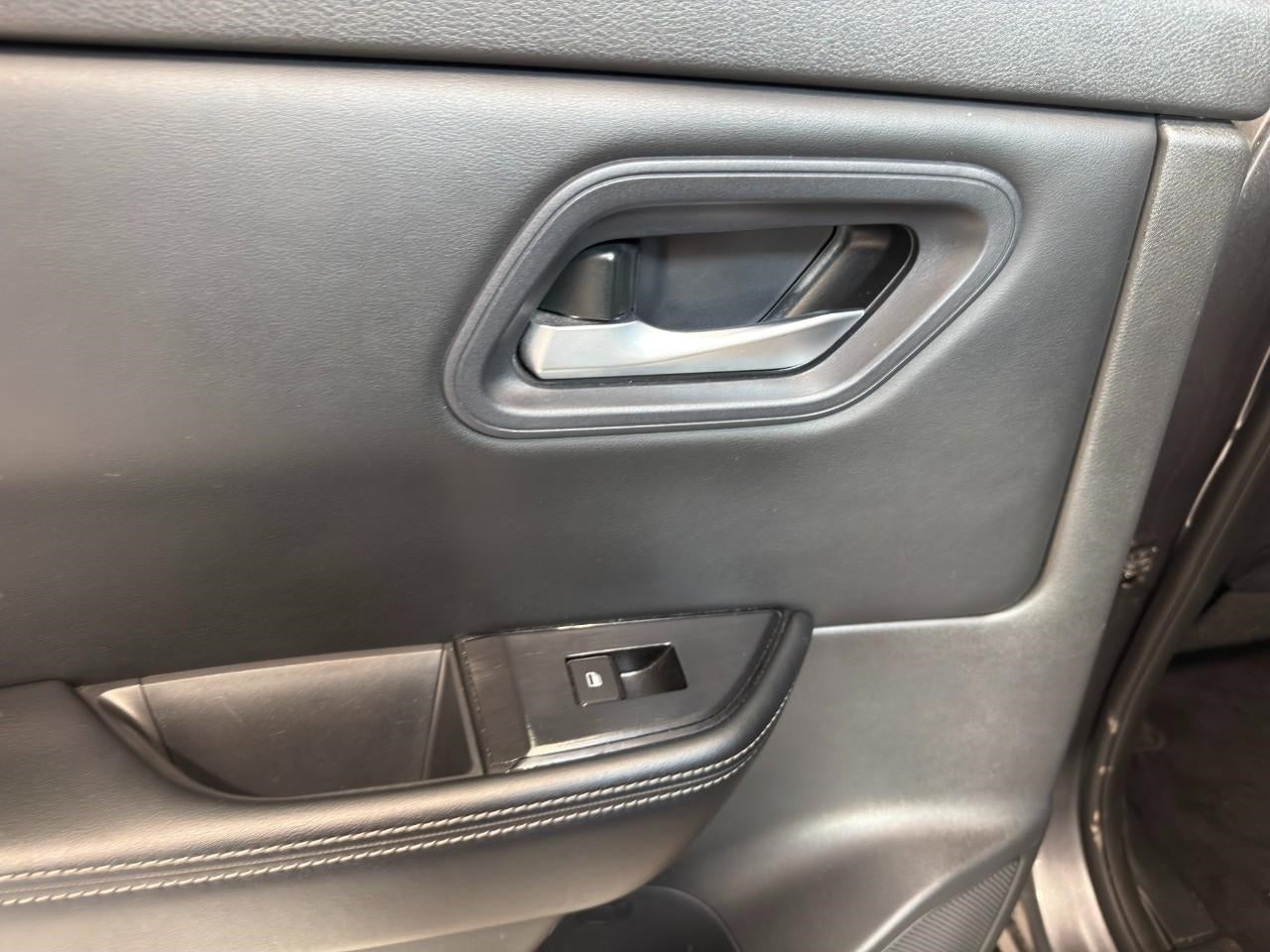 2024 Nissan Rogue AWD SV