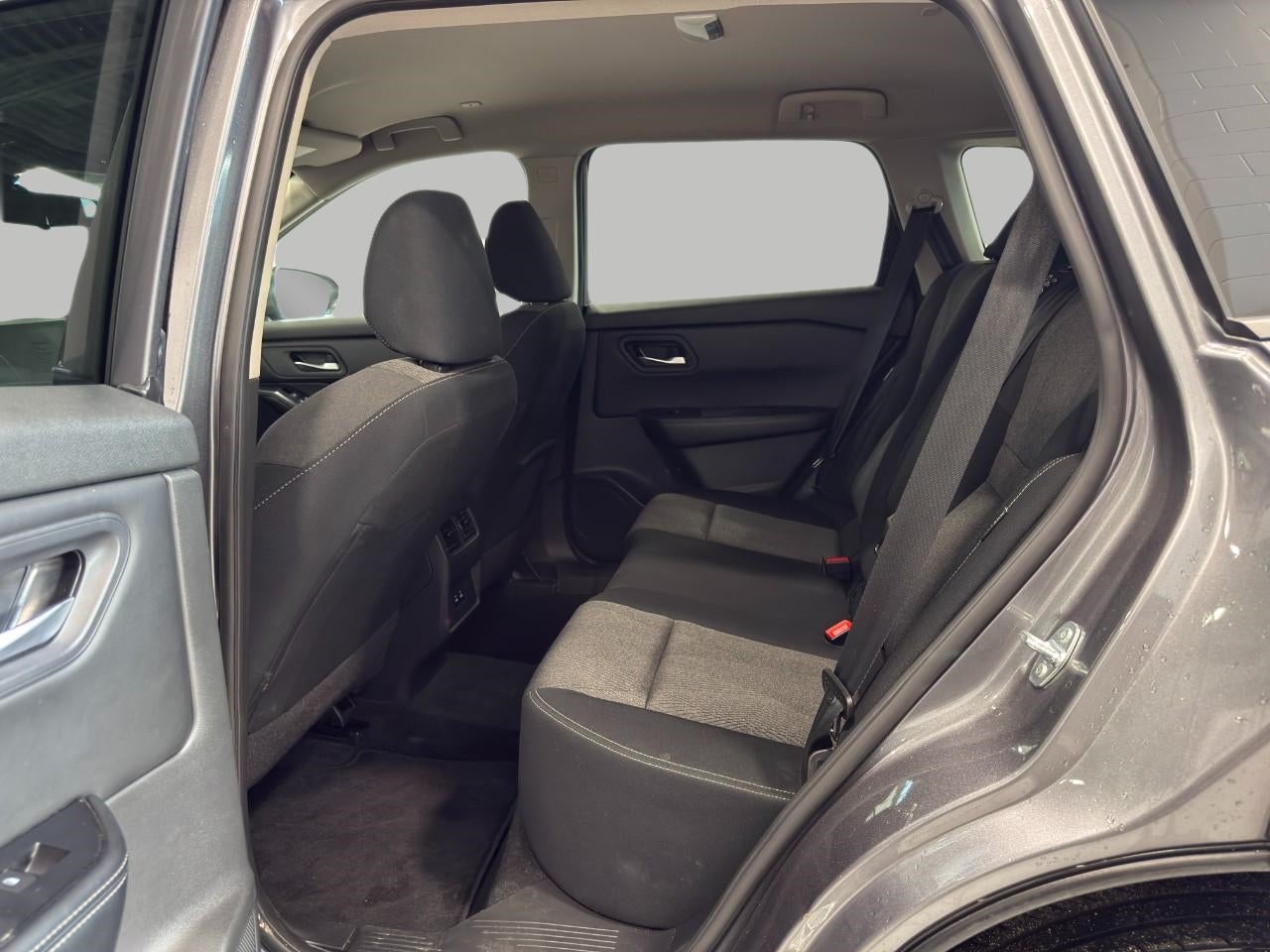 2024 Nissan Rogue AWD SV