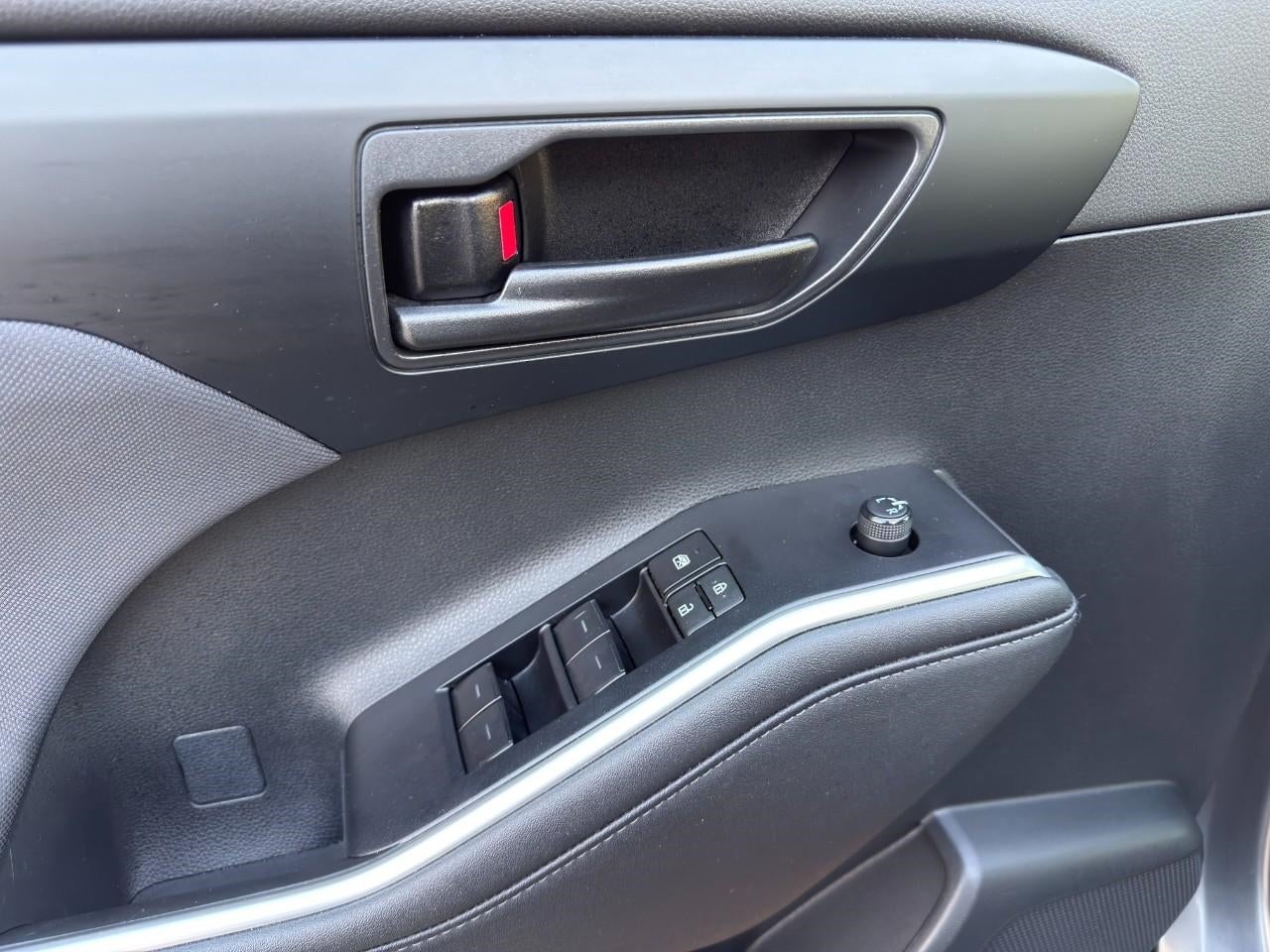 2023 Toyota Highlander Hybrid LE FWD