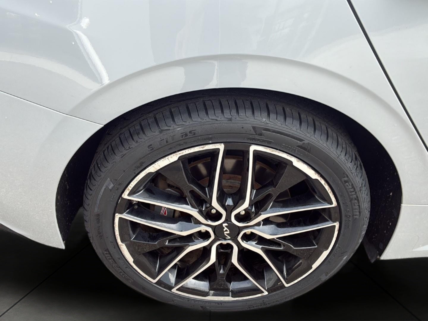 2023 Kia K5 GT DCT FWD