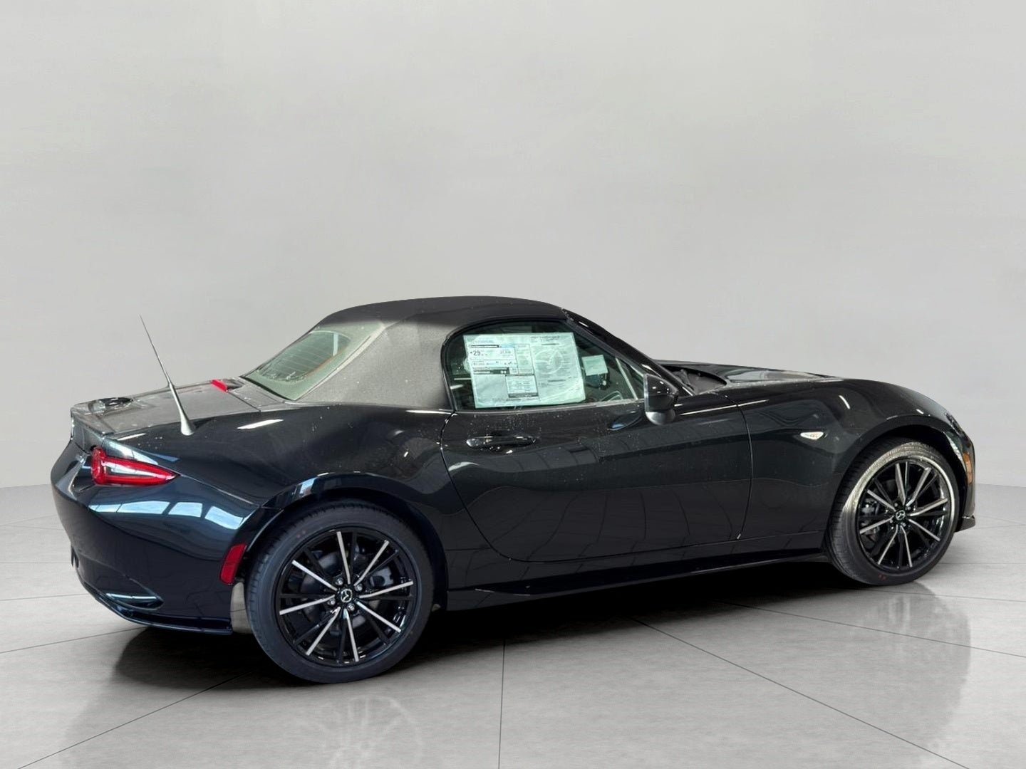 2025 Mazda MX-5 Miata Grand Touring - Photo 28