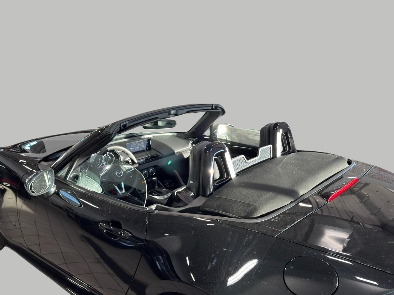 2025 Mazda MX-5 Miata Grand Touring - Photo 43