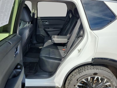 2024 Nissan Rogue AWD Platinum