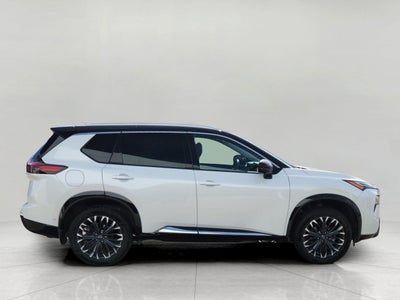 2024 Nissan Rogue AWD Platinum