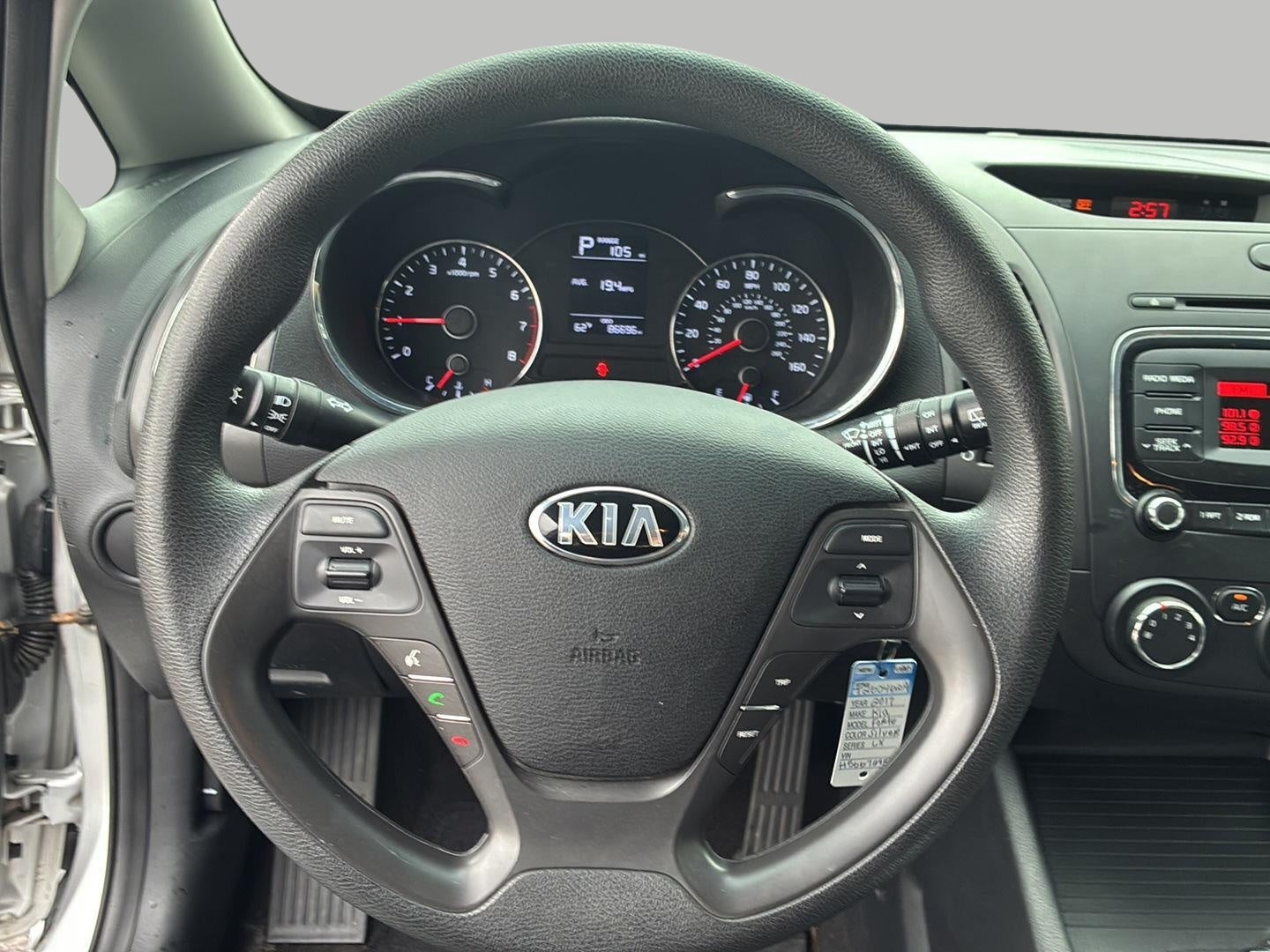 2017 Kia Forte5 LX Auto