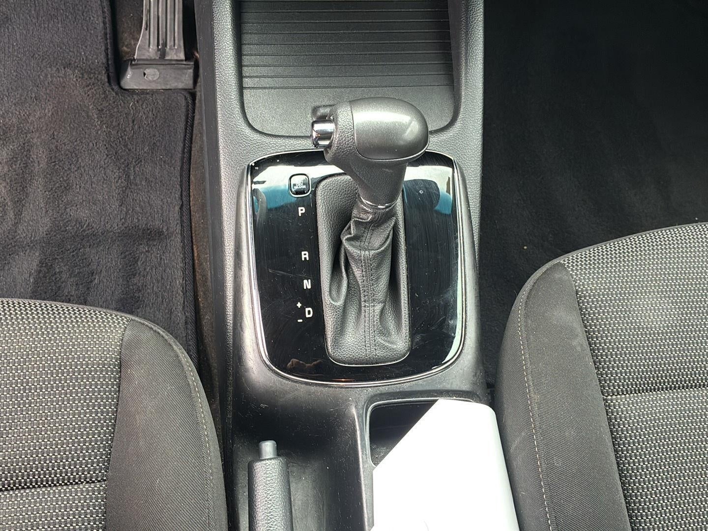 2017 Kia Forte5 LX Auto