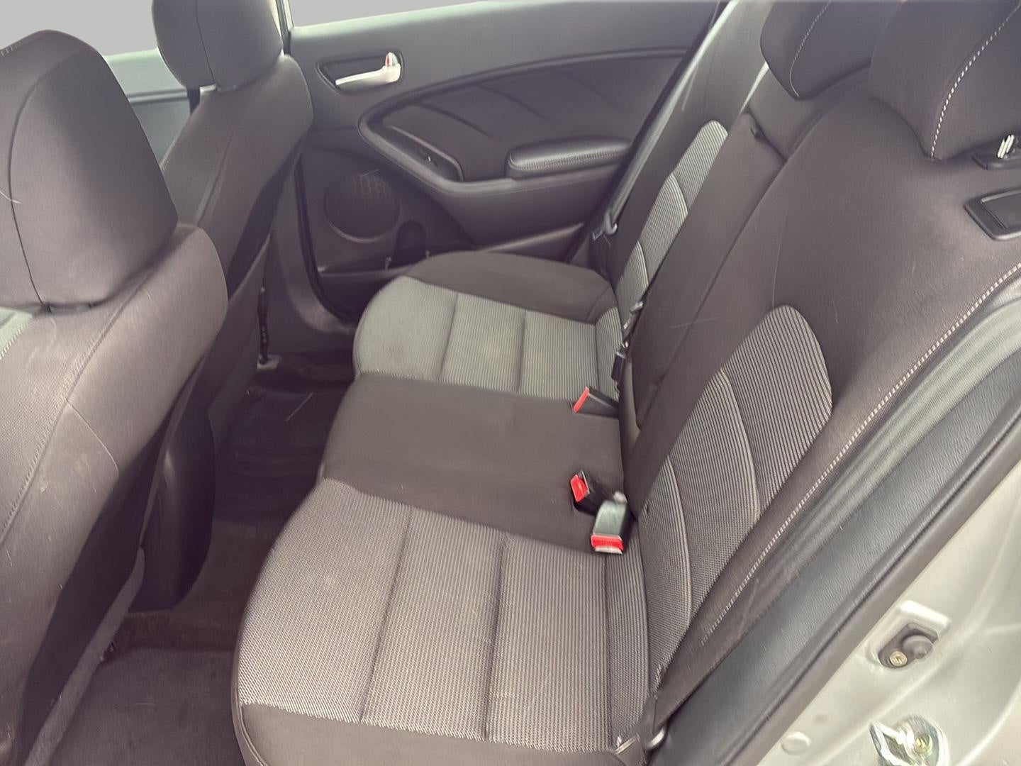 2017 Kia Forte5 LX Auto