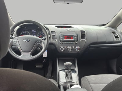 2017 Kia Forte5 LX Auto