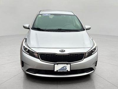 2017 Kia Forte5 LX Auto
