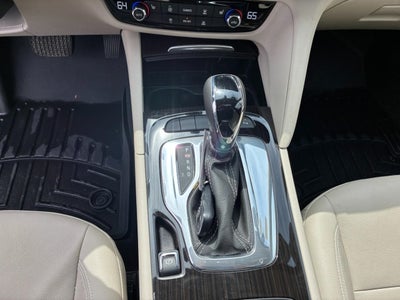 2018 Buick Regal Sportback 4dr Sdn Essence AWD