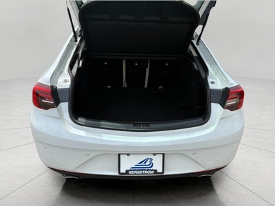 2018 Buick Regal Sportback 4dr Sdn Essence AWD