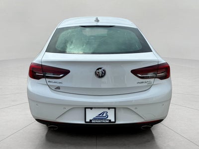 2018 Buick Regal Sportback 4dr Sdn Essence AWD