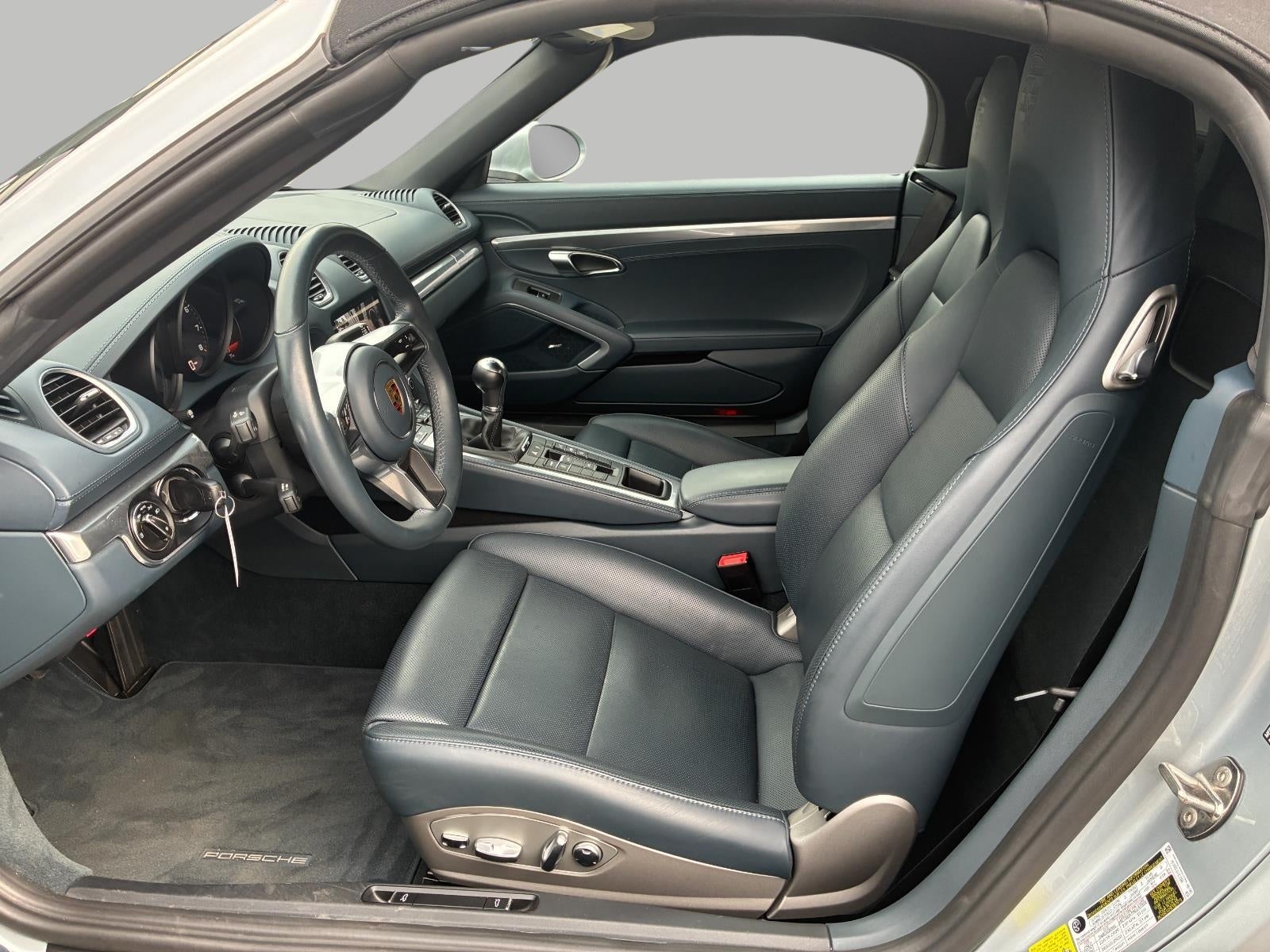 2022 Porsche 718 Boxster T